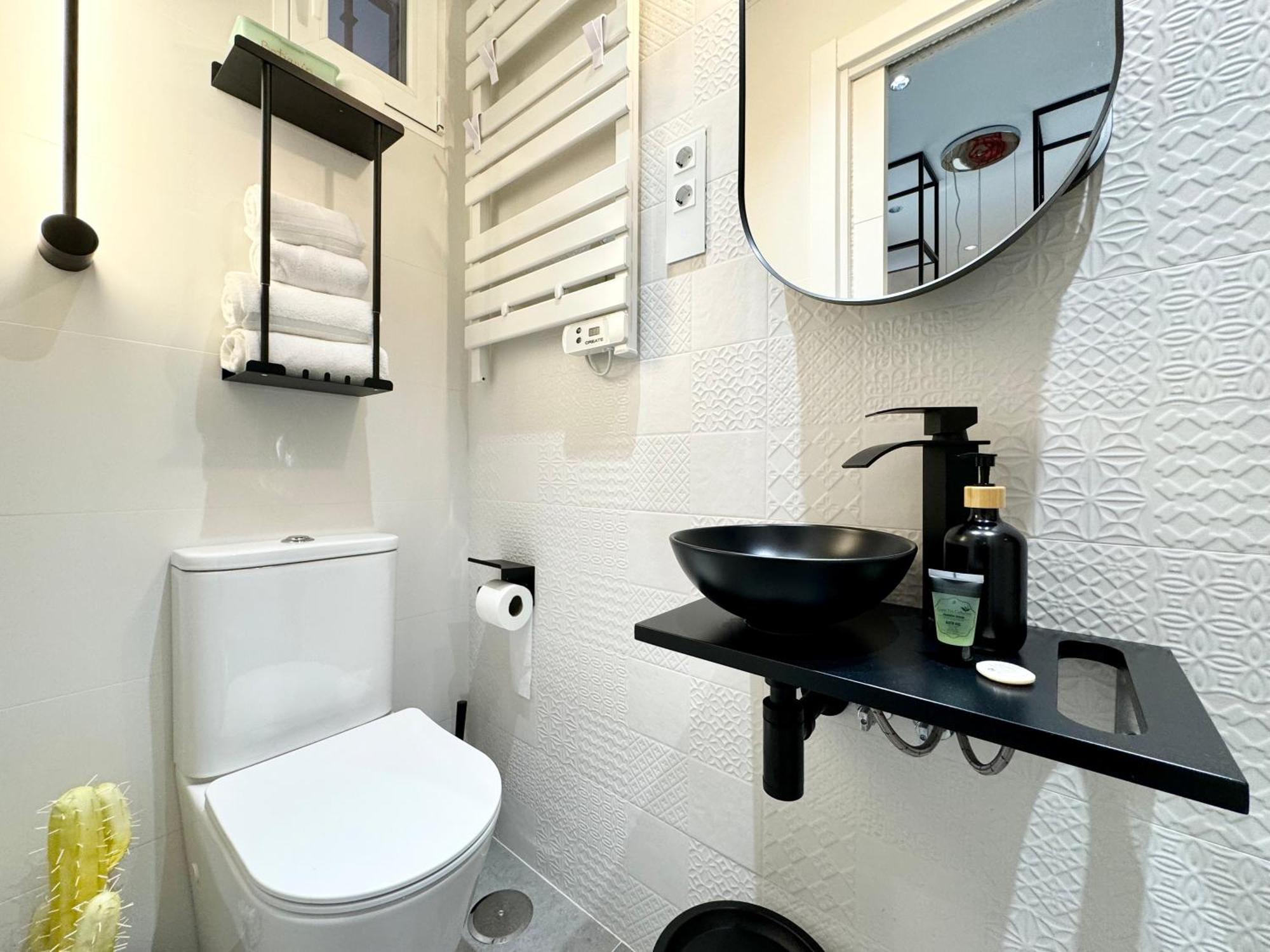 Luxury Flat City Center Full Equipe Non Touristic Madrid Eksteriør billede