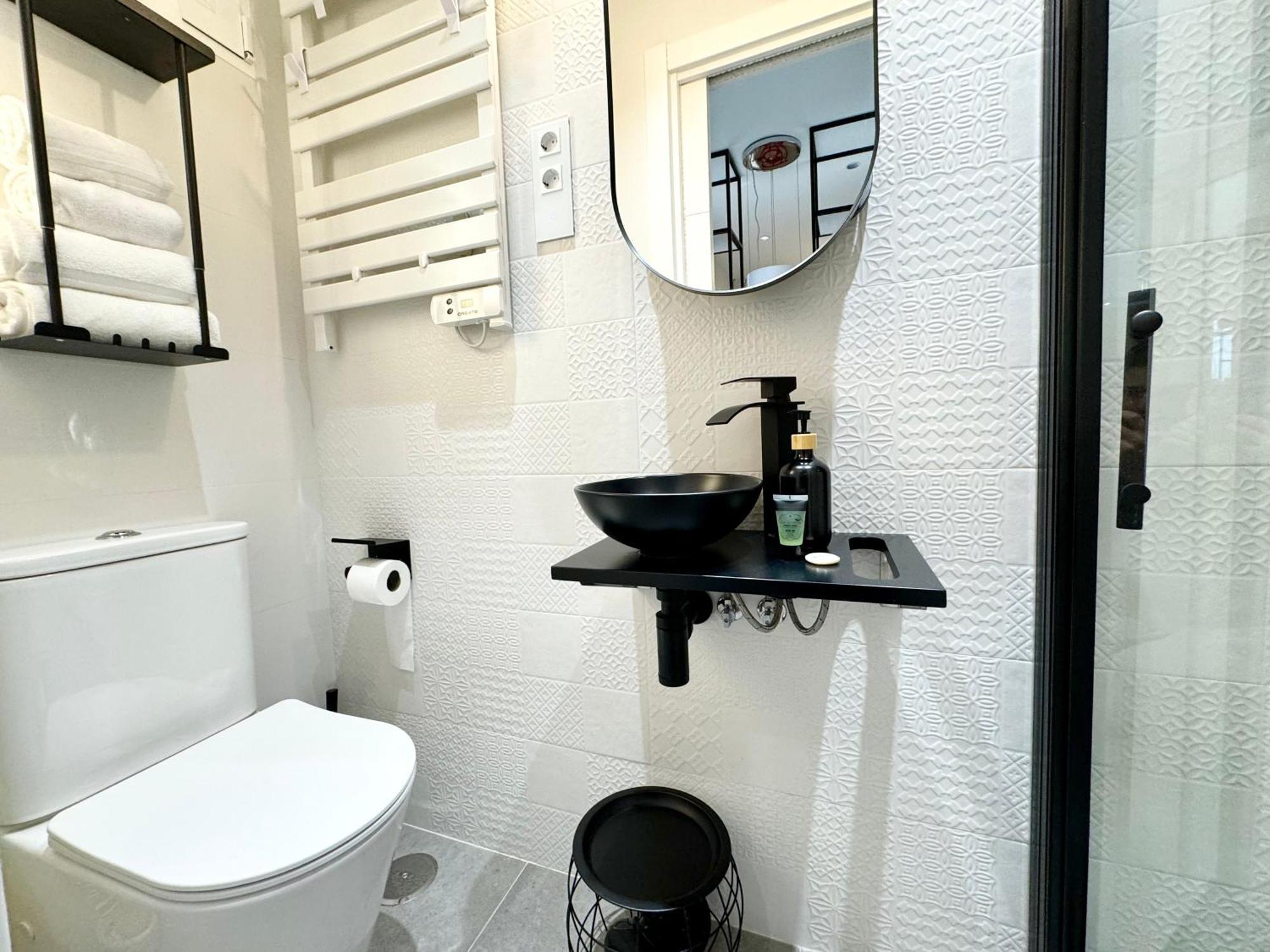 Luxury Flat City Center Full Equipe Non Touristic Madrid Eksteriør billede