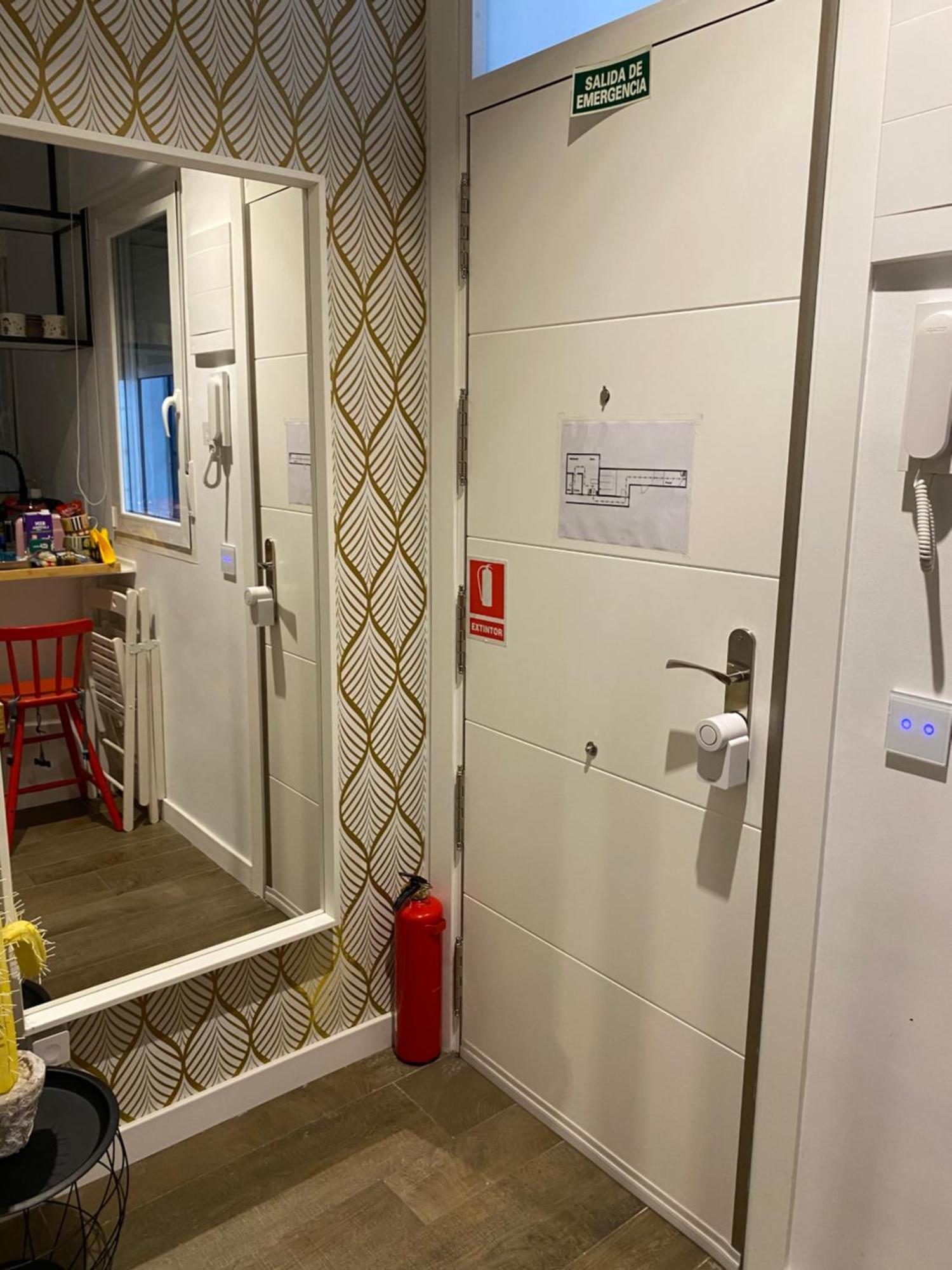 Luxury Flat City Center Full Equipe Non Touristic Madrid Eksteriør billede
